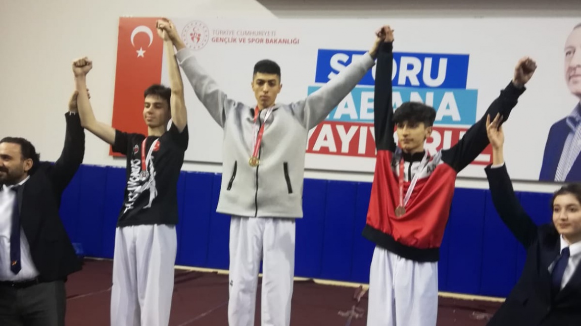 Öğrencimiz Yağız AKKÖSE Taekwondo Ankara Şampiyonu